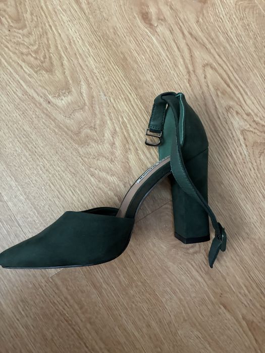 Зеленые туфли Steve Madden