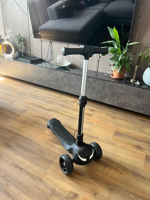 Продам детский самокат AB Wheel S6 (черный), электрический