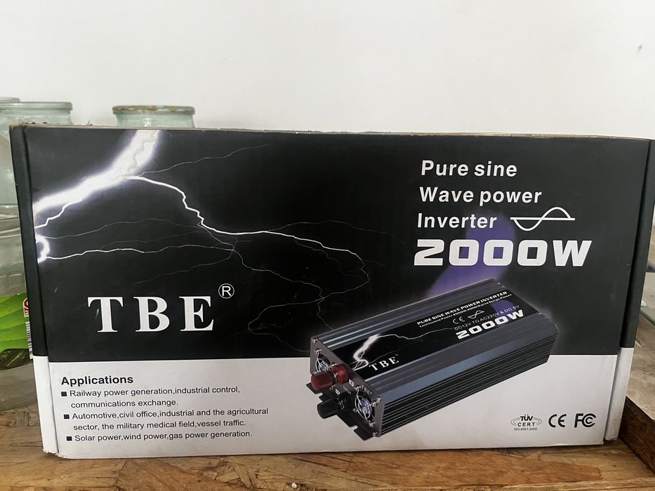 Солнечная панель и преобразователь напряжения