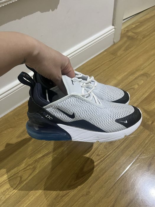 Adidasi Nike model 270 , masura 35