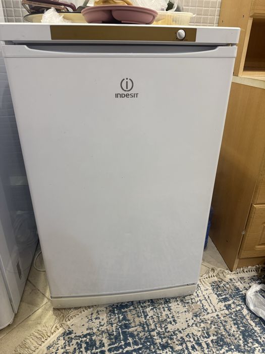 Продам морозильник 50 тыс