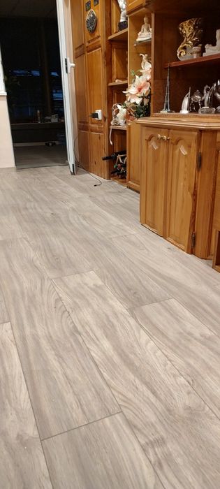 Монтаж , редене на ламиниран паркет - ламинат