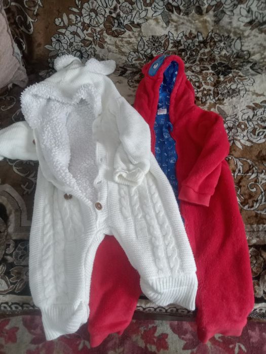 Продам детские вещи