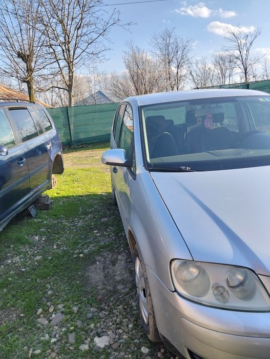 VOLKSWAGEN Touran 2005 — imagine 3
