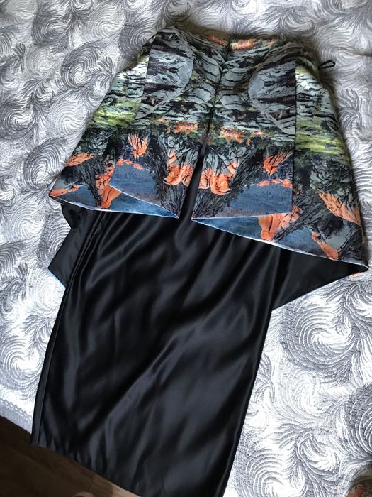 Вечернее платье от Камиллы Курбани