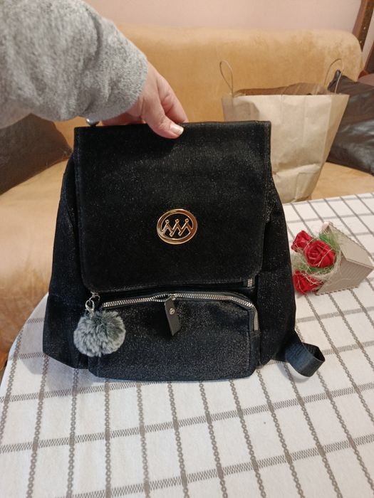 Нова дамска раница