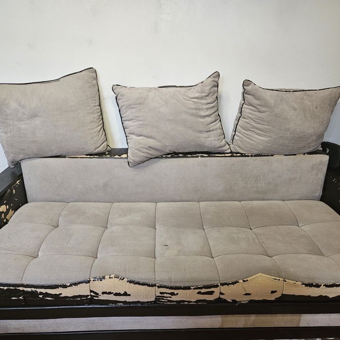 Отдам  даром диван