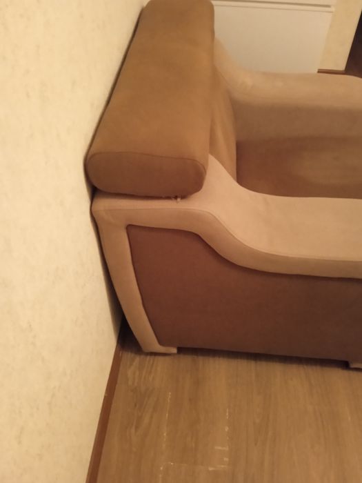 Продам добротное кресло