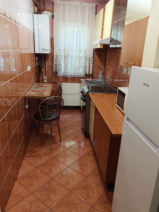 Apartament 3 camere de inchiriat — fotografia 3
