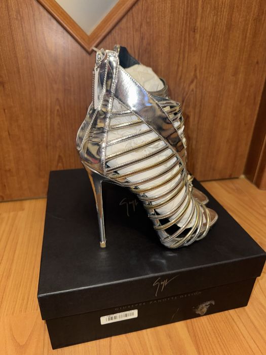 Sandale Giuseppe Zanotti