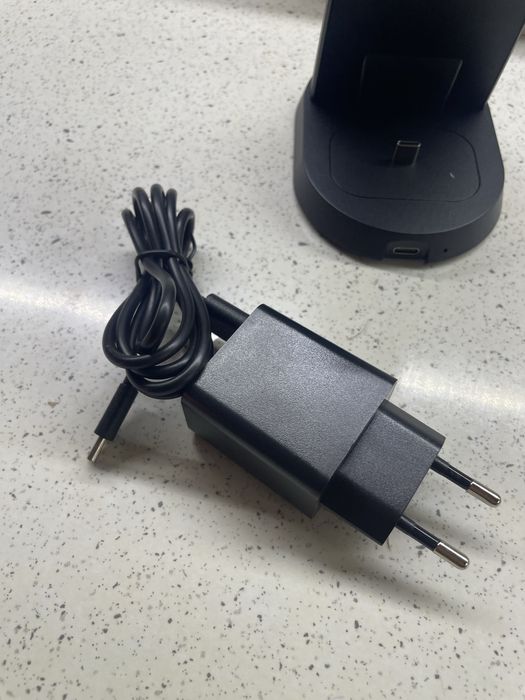 Тройна станция за зареждане