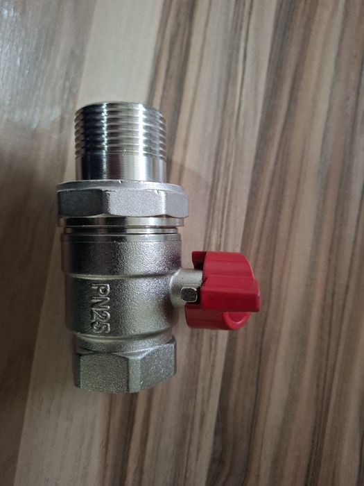 Кран американка разборная дн25,