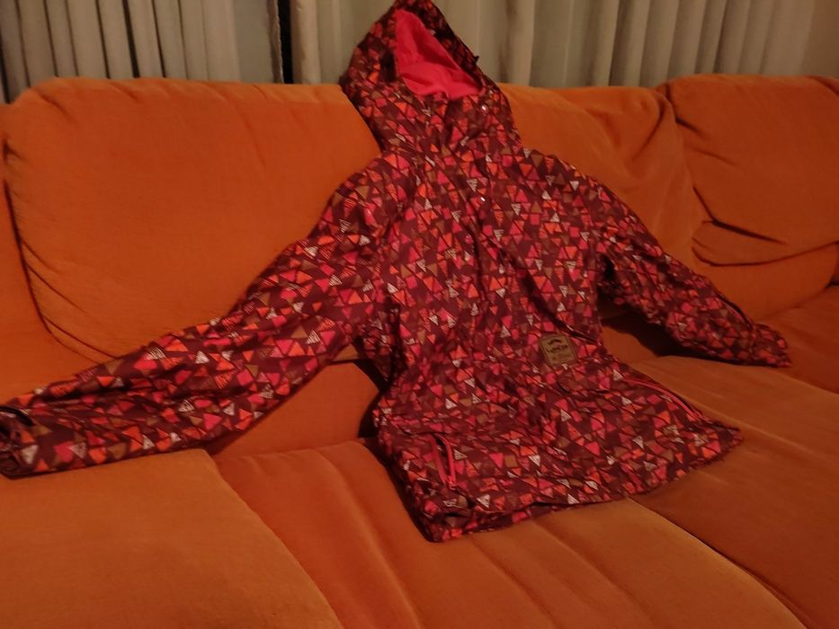 Зимно яке за момиче и панталон