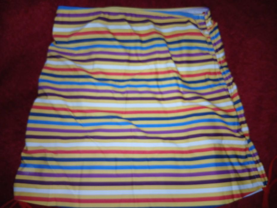 Costum de baie 3 piese (bikini, sutien, fustă) – NOU