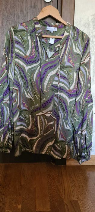 Нова дамска риза