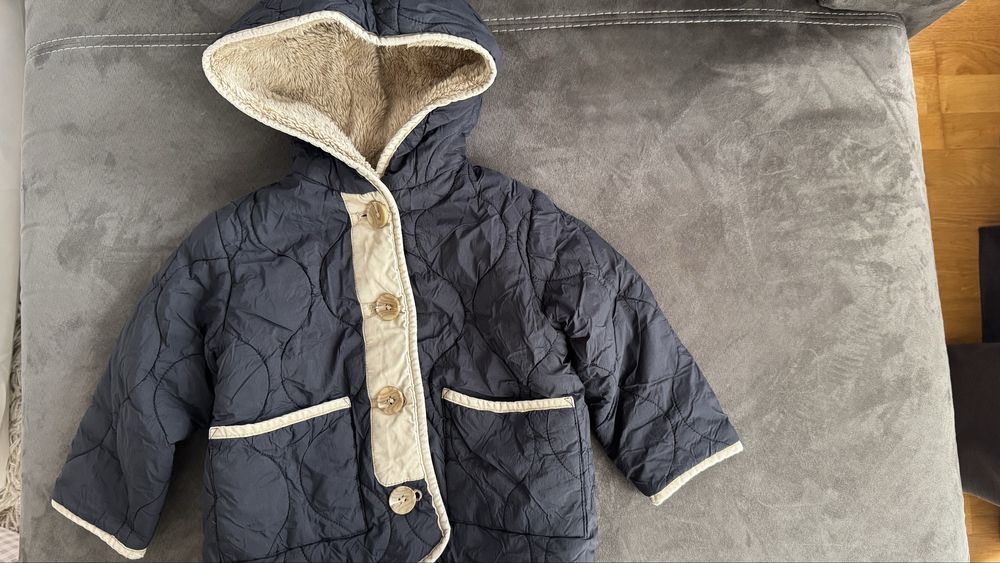 Zara унисекс яке размер 92 -98 см 3 год.