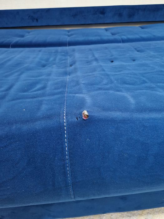 Продам диван 3 метро