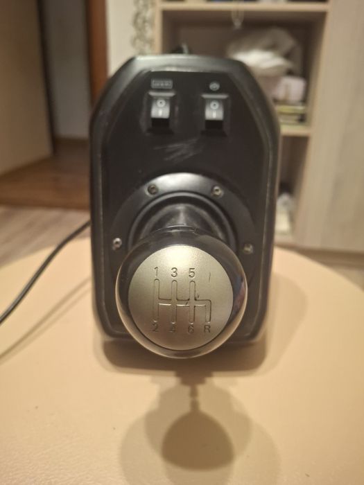 Продам игровой руль