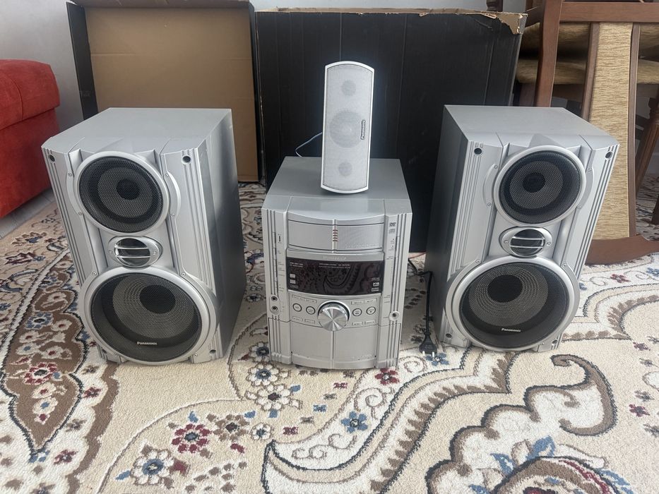 Музыкальный центр Колонки