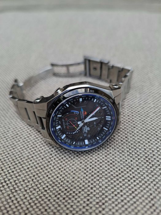 Ceas CASIO Edifice EQW-A1200RB-1AER - Red Bull Racing Limited Edition