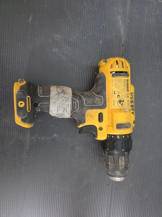 Винтоверт dewalt 12 V