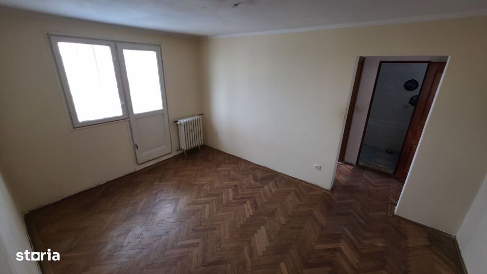 Apartament 2 camere 43 mp+balcon Al.Predeal ARAD