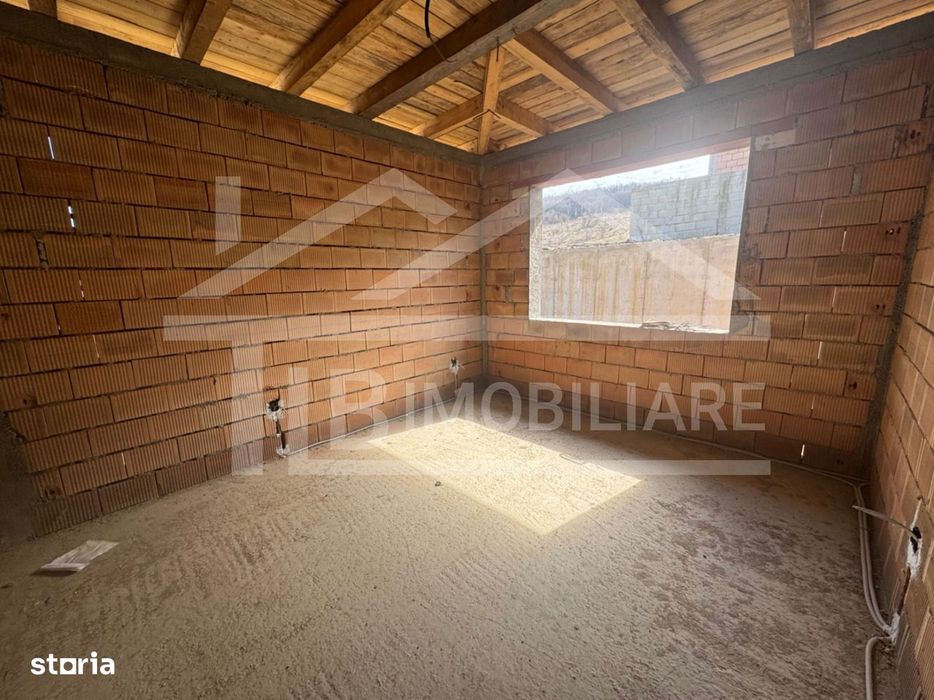 Casa cu 4 camere, 122 mp utili, Zona Livezeni