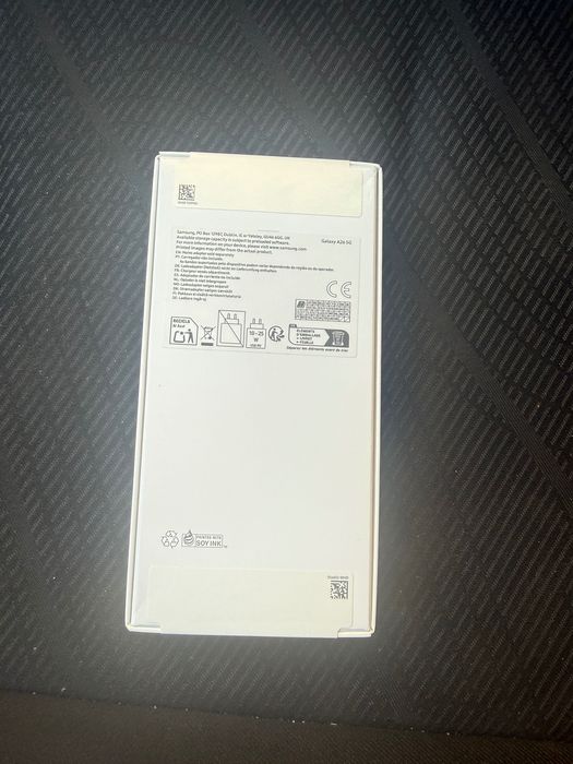 Samsung A26 și Motorola G77