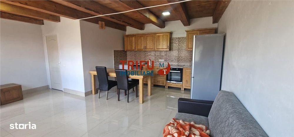 Casa de inchiriat 4 camere zona Centru