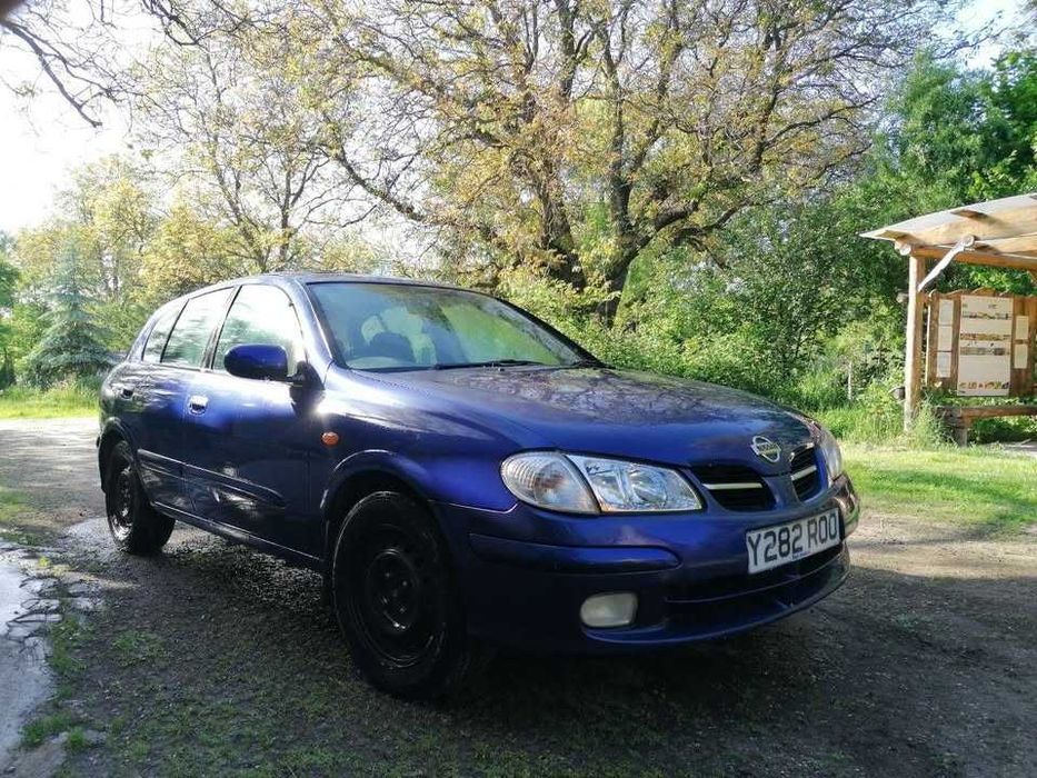 Nissan Almera Twister
