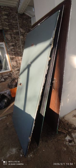 Продам дверь входную