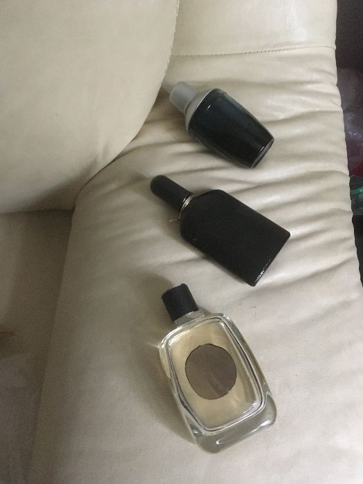 мъжка козметика И eau de cologne..