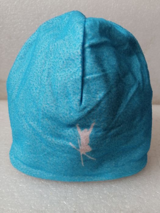 Продаю шапочки по 500тг.