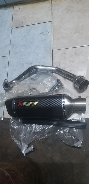 Продам глушитель акрапович!