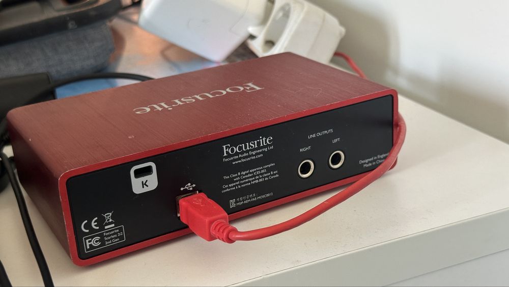 Interfata audio Focusrite scarlett 2i2(2th gen)