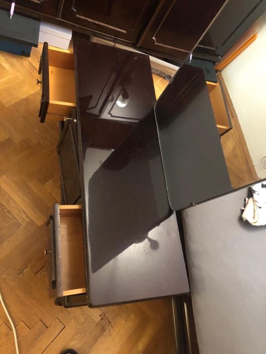 Comodă dormitor pentru macheaj + scaun (foarte practică)