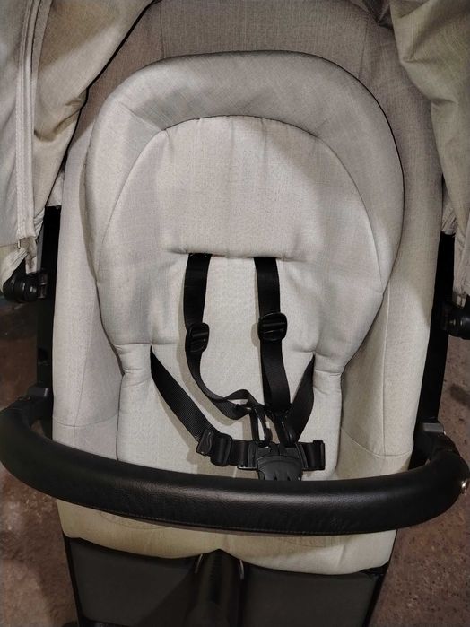 Продавам бебешка количка Stokke