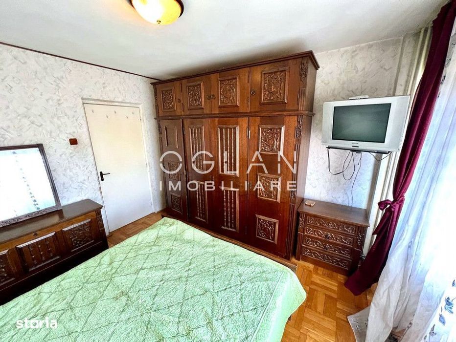 Apartament 4 camere, Etaj 3, Central, zona Garii