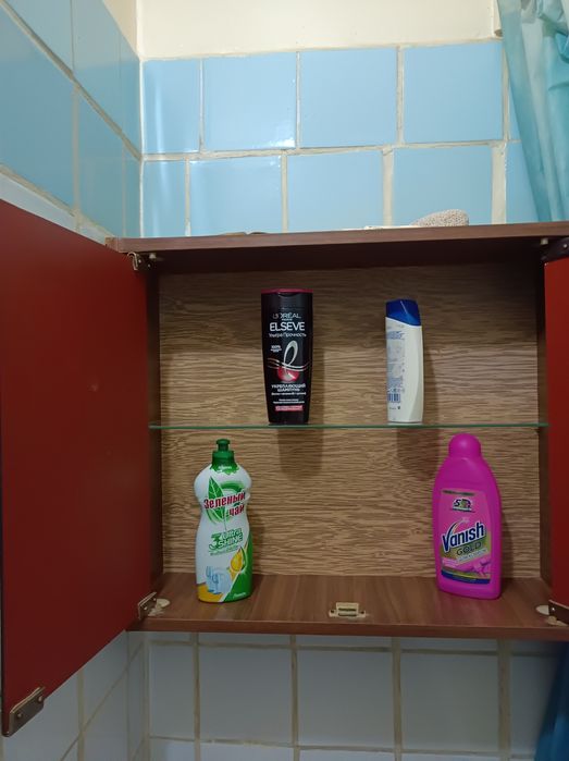 Шкафчик для ванной или прихожей.