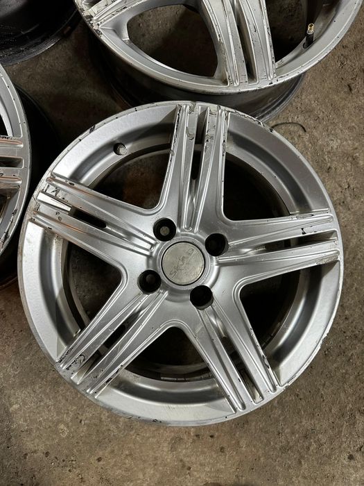 R15 PCD 4*100 Комплект легкосплавных дисков