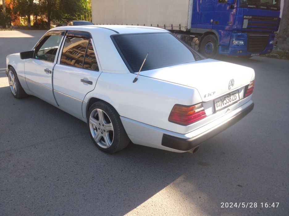 Mersedes benz w124 3.2 mator