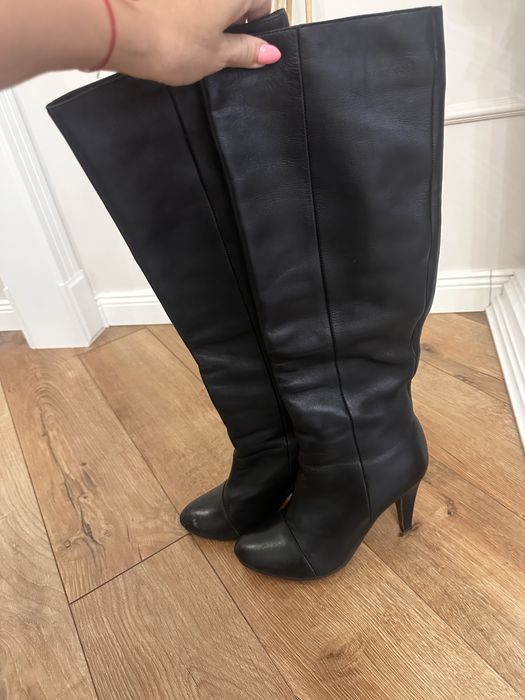 Продаю сапоги кажанные