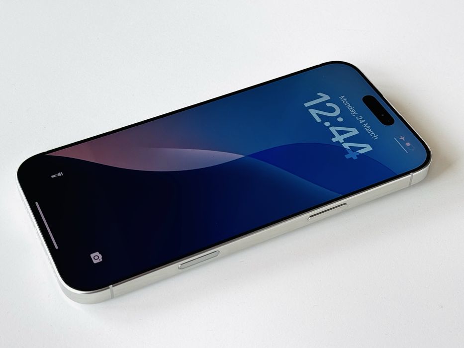 Iphone 16 Pro Max 512GB White Titanium Гаранция 6 месеца