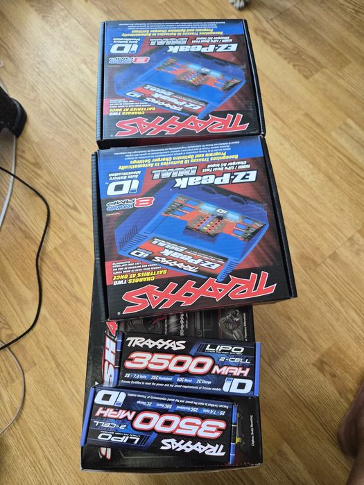 Mini slash  4×4  cu baterii si acumulator NOUA