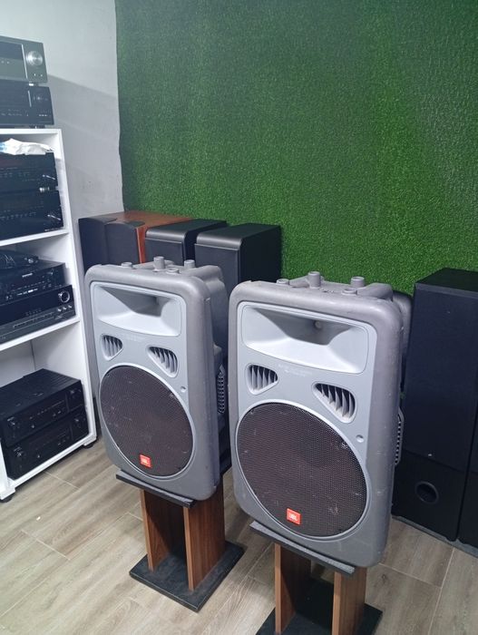 Професионални активни 15-ки JBL EON Power -15