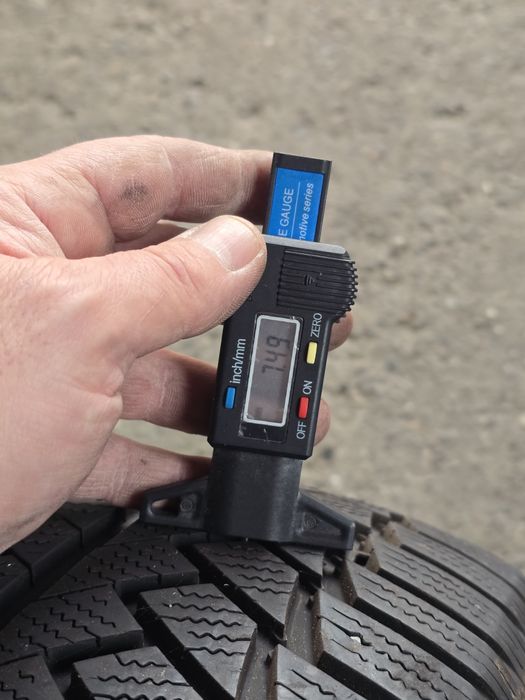 225 60 16 Continental