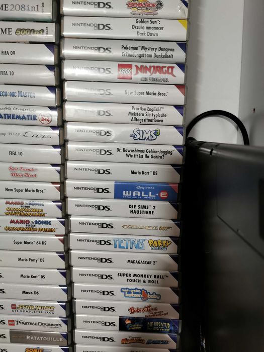 Vand/Schimb Colectie Lot 116 de jocuri (din 351) Nintendo DS ORIGINALE cu CUTIE  in valoare de 3900 euro sau SCHIMB CU DIVERSE PRODUSE sau AUTO