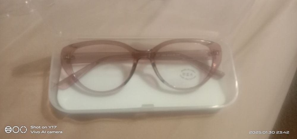 Продам очки новый