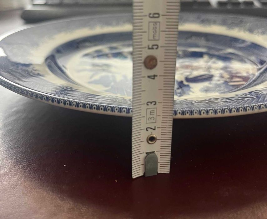 2 бр. чинии Blue willow Staffordshire Churchill, 24,5 cm