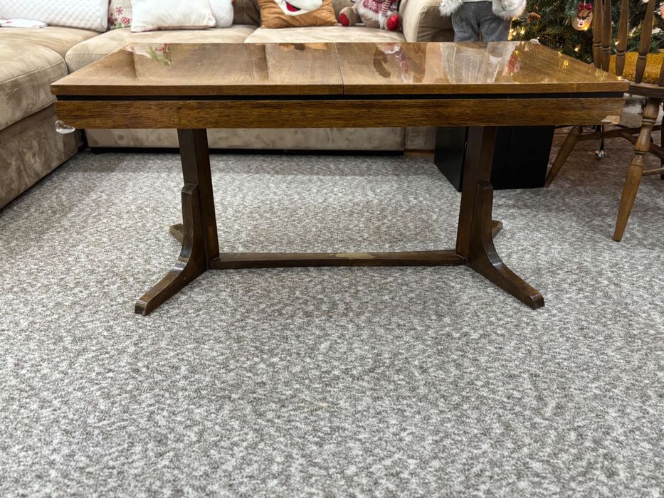 Разтегателна Холна маса от дърво